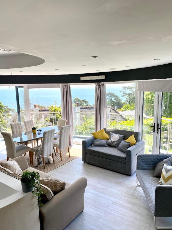 ליים ריג'יס One Of The Best Properties In Lyme! Breathtaking Views Across The Whole Bay. 3 Stories With 2 Tier Veranda Around The Property. Sleeps 6 מראה חיצוני תמונה