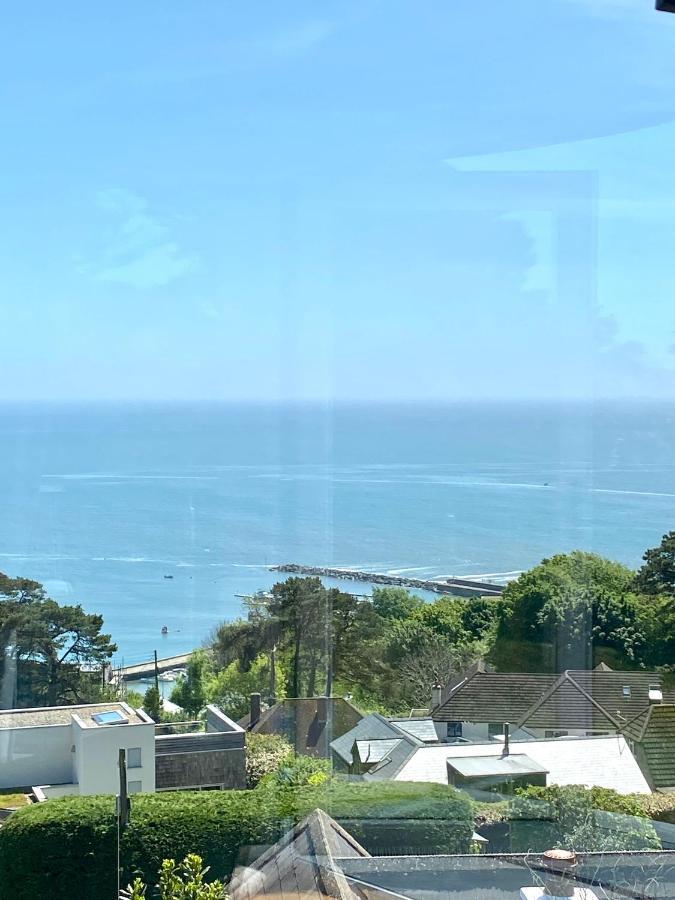 ליים ריג'יס One Of The Best Properties In Lyme! Breathtaking Views Across The Whole Bay. 3 Stories With 2 Tier Veranda Around The Property. Sleeps 6 מראה חיצוני תמונה